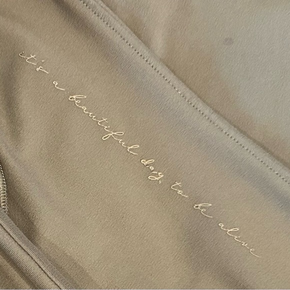 Women’s Gymshark Whitney Simmons Gray Leggings Size Small - Picture 9 of 10